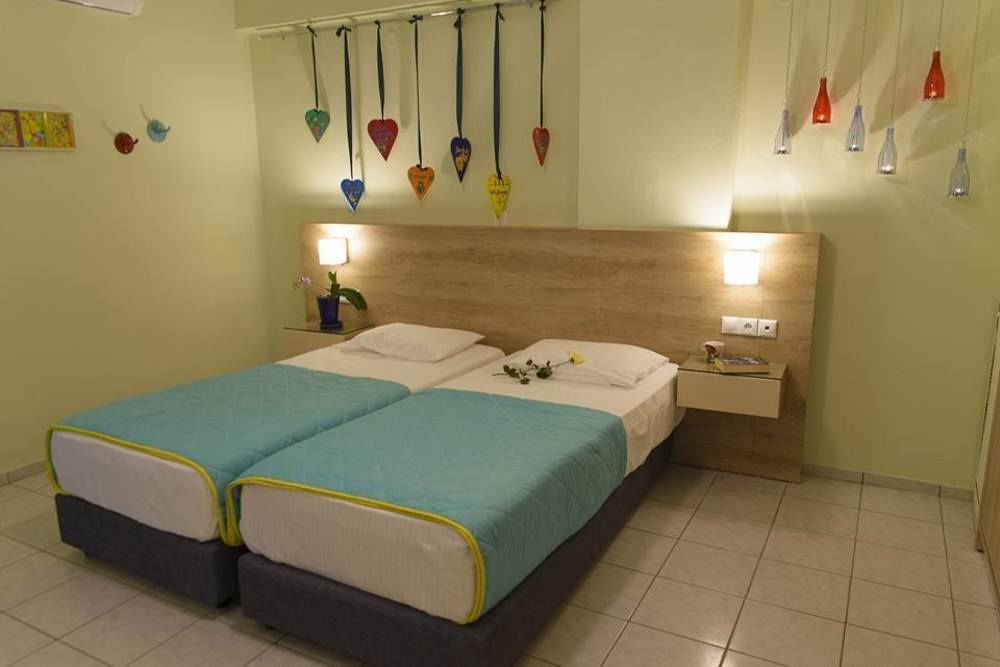 Aptera Hotel 3*