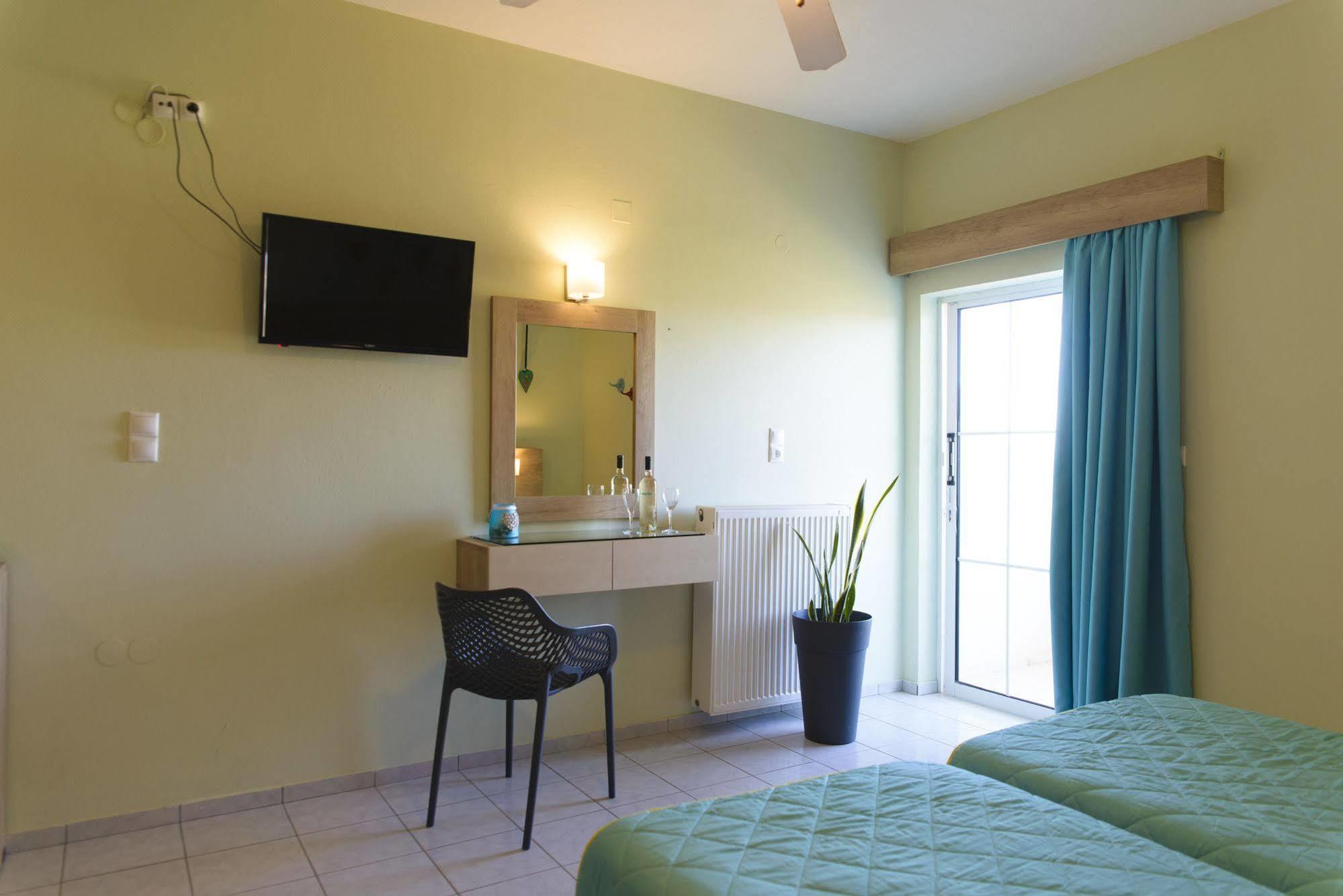 Aptera Hotel