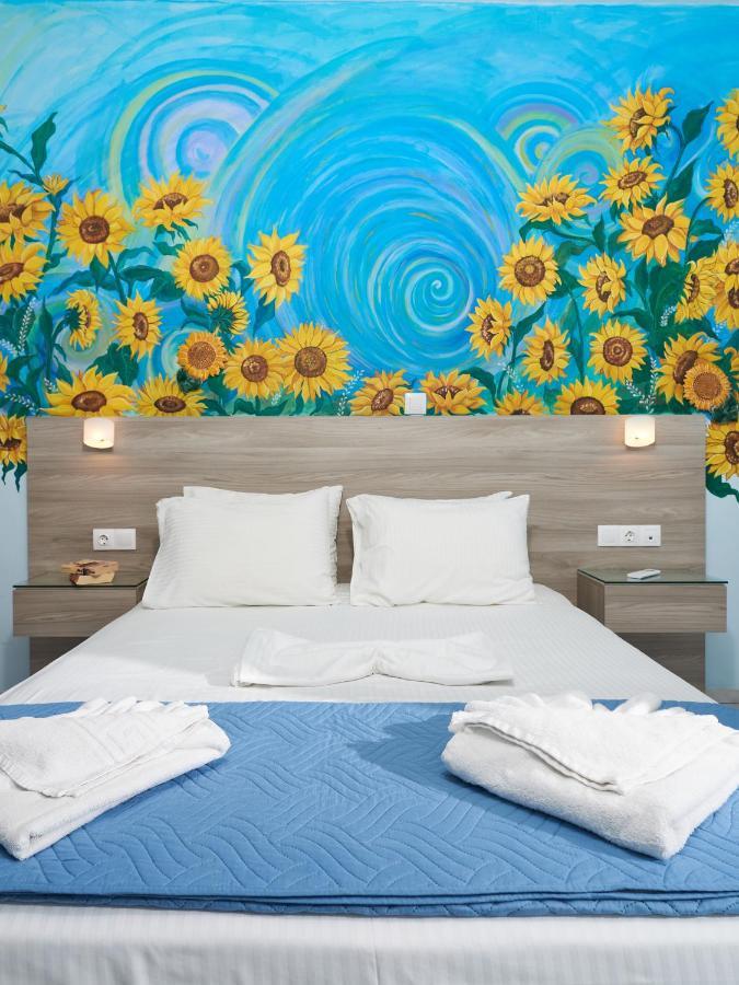 Aptera Hotel 3*