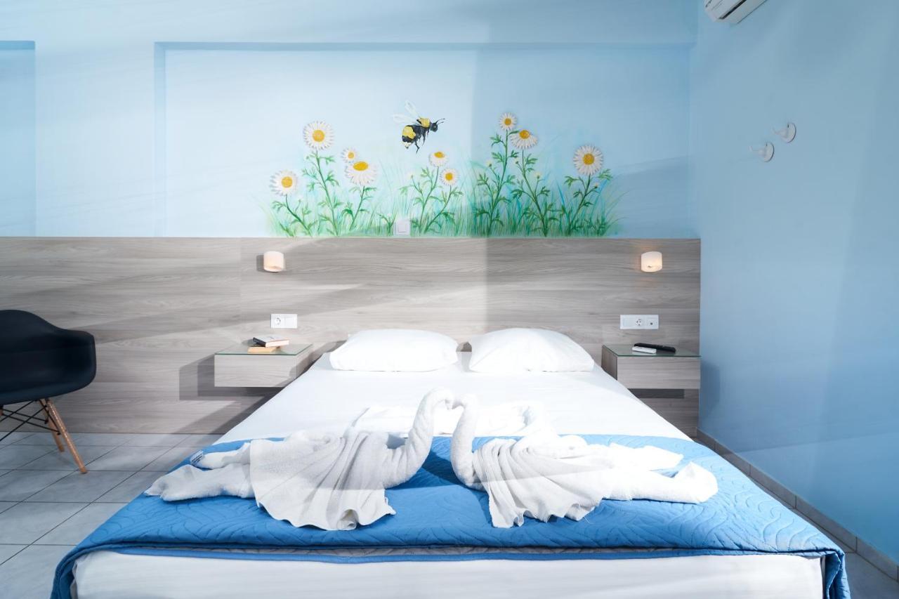 Aptera Hotel 3*